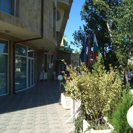 Vechna R 7 Sunny סאני ביץ'
